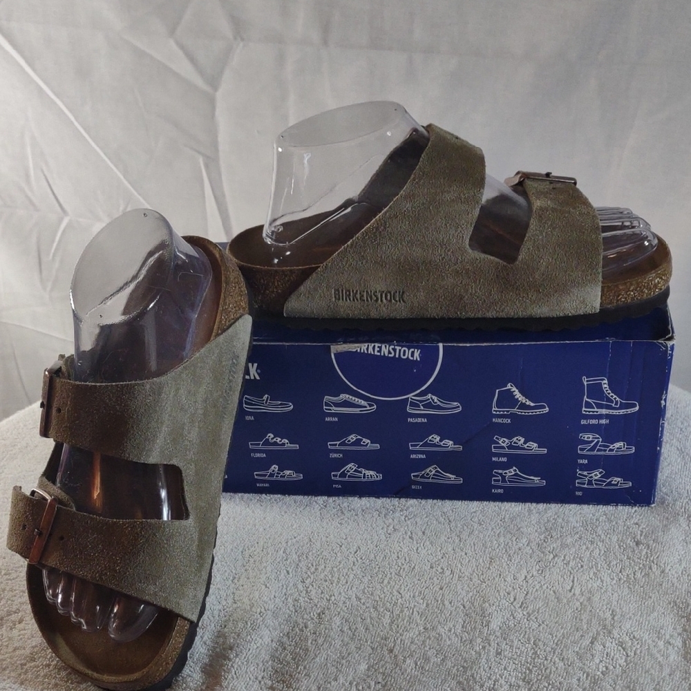 Birkenstock Brown Suede Sandals with Contoured Footbed Lady's 6 / Men's 4